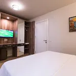 Aparthotel Kalamaki Flats *