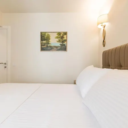 Kalamaki Flats * カシュ