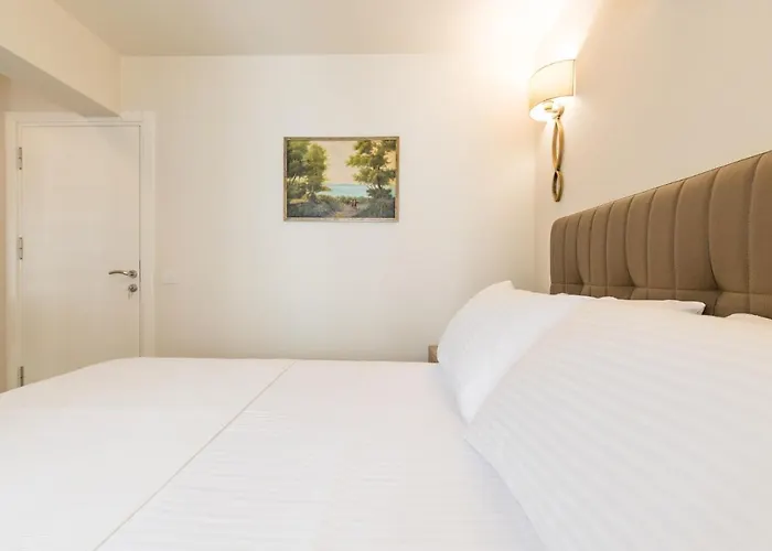 Kalamaki Flats * カシュ