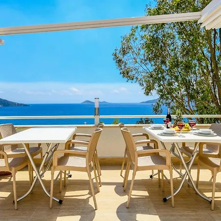 Kalamaki Flats * Каш