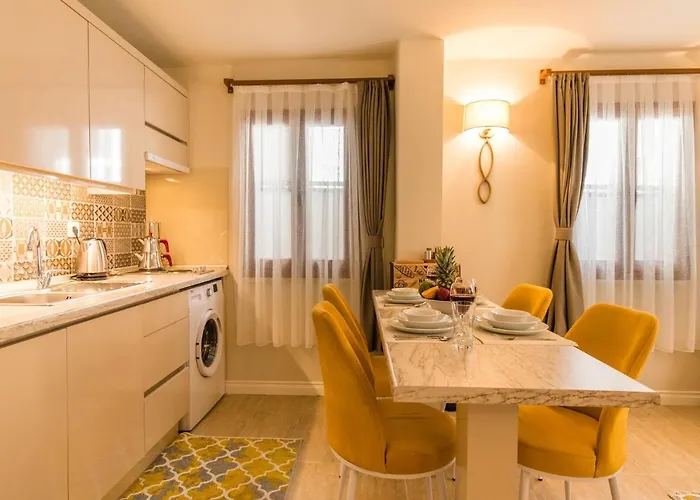 Kalamaki Flats Aparthotel