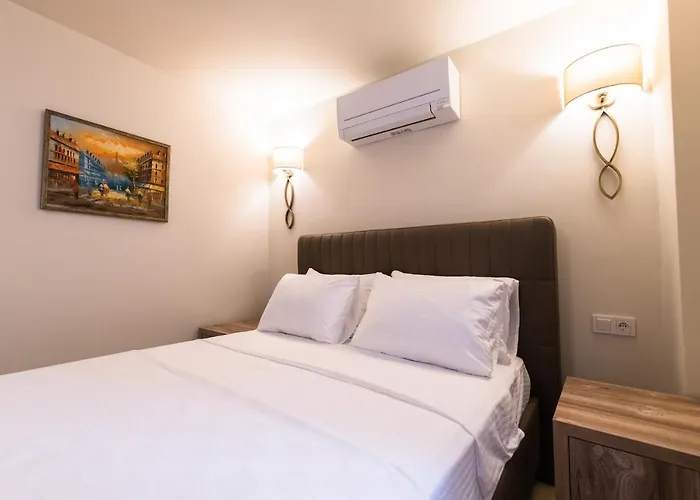 Kalamaki Flats Aparthotel *